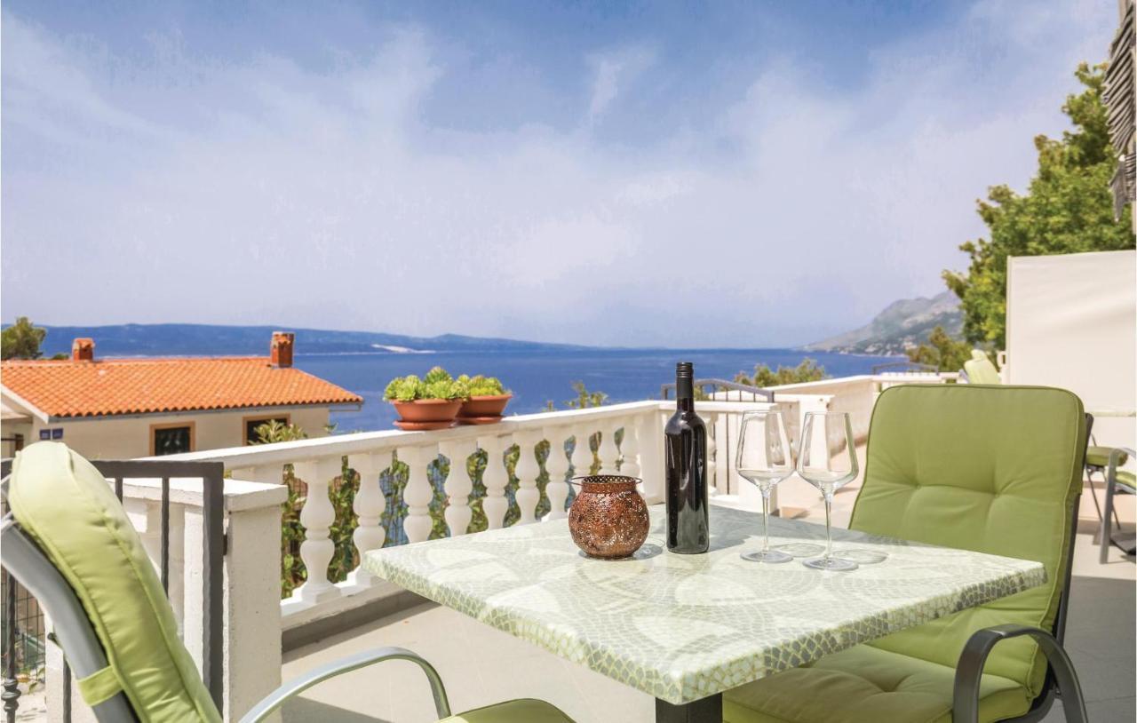 Lovely Apartment In Brela With House Sea View Buitenkant foto